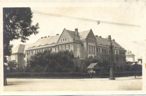 gymnazium019