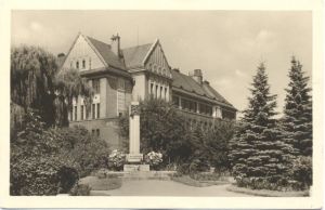 gymnazium025
